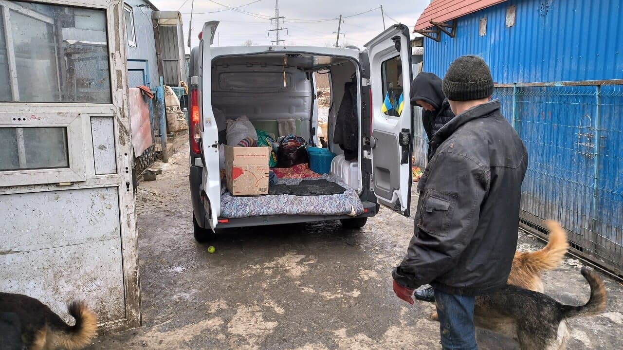 Фото зі зборів притулку SOS #15